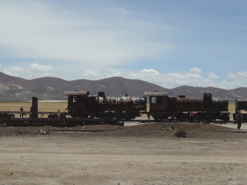 Travel - Bolivia - Salar De Uyuni - Train Cemetery
